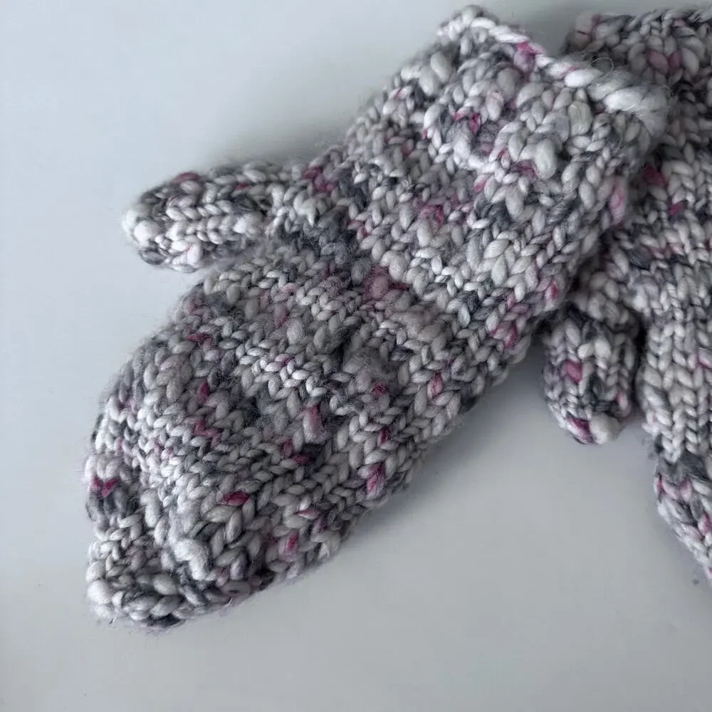 Fleece Lined Knit Mittens - Women's Size Small - Cozy